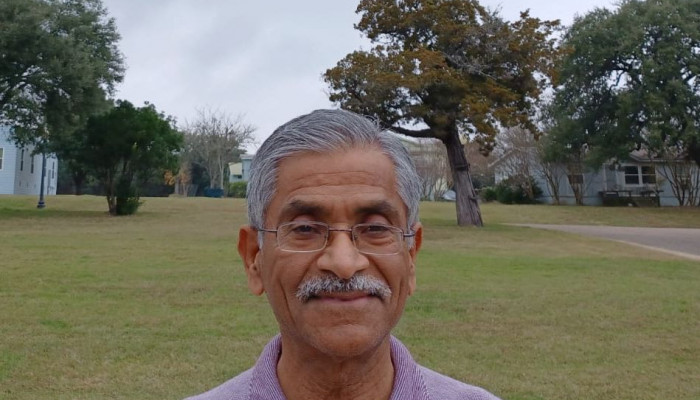 Dr. Arun Kulkarni